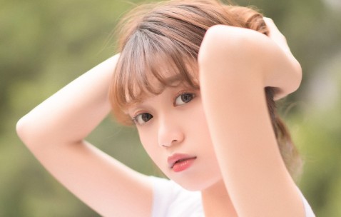 孕妇感冒和喉咙痛怎么办（孕妇感冒喉咙痛怎么办咽口水都痛）